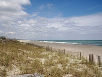 deb+beach+with+sand+fence